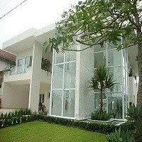 Fachadas de casas com esquadrias de alumínio